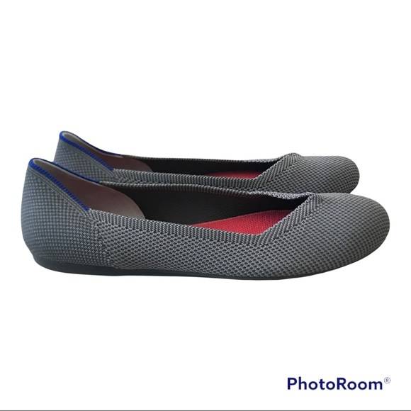 ROTHY’S Flats Charcoal
A grey that goes with anything. - Picture 2 of 7